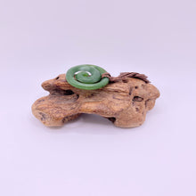 Load image into Gallery viewer, Medium Kahurangi Koru Pendant
