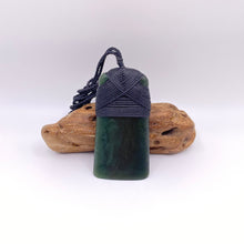 Load image into Gallery viewer, Rimu Cross-bound Toki Pendant