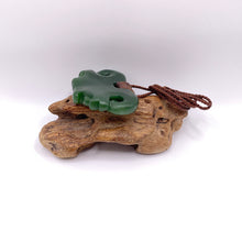 Load image into Gallery viewer, Pekapeka Pendant