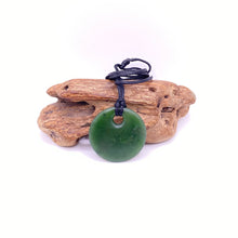 Load image into Gallery viewer, Kawakawa Porohita Pendant