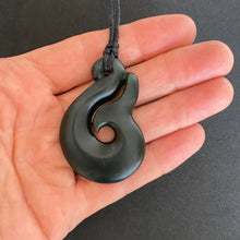 Load image into Gallery viewer, Whale Tail Hei Matau / Hook Pendant