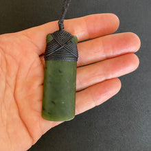 Load image into Gallery viewer, Kawakawa Cross-bound Toki Pendant