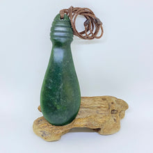 Load image into Gallery viewer, Large Kawakawa Mere Pendant