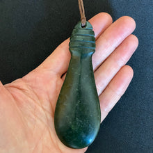 Load image into Gallery viewer, Large Kawakawa Mere Pendant