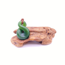 Load image into Gallery viewer, Kahurangi Single Pikorua, Twist Pendant