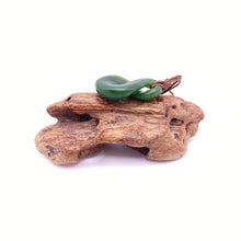 Load image into Gallery viewer, Kahurangi Single Pikorua, Twist Pendant