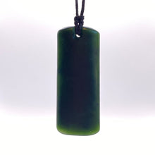 Load image into Gallery viewer, Large Kawakawa Toki Pendant