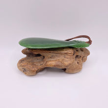 Load image into Gallery viewer, Kahurangi Mere Pendant