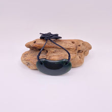 Load image into Gallery viewer, Small Kawakawa Breastplate
