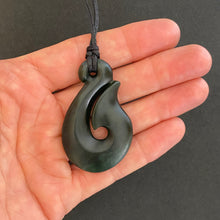 Load image into Gallery viewer, Hei Matau Pendant