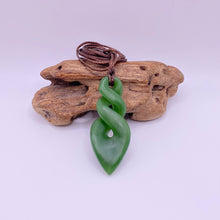 Load image into Gallery viewer, Kahurangi Double Pikorua / Twist Pendant