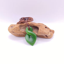 Load image into Gallery viewer, Kahurangi Single Pikorua / Twist Pendant