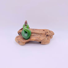 Load image into Gallery viewer, Kahurangi Single Pikorua / Twist Pendant