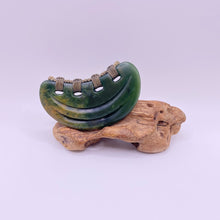 Load image into Gallery viewer, Unique Flower Jade Breastplate