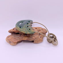 Load image into Gallery viewer, Unique Flower Jade Breastplate