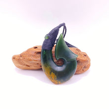 Load image into Gallery viewer, Flower Jade Snood Bound Hei Matau pendant