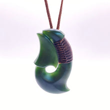 Load image into Gallery viewer, Kawakawa Ridge-bound Hei Matau Hook Pendant