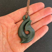 Load image into Gallery viewer, Kawakawa Hei Matau Pendant