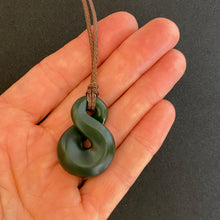 Load image into Gallery viewer, Kawakawa Single Pikorua Twist Pendant