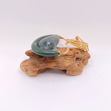 Load image into Gallery viewer, Breastplate Koru