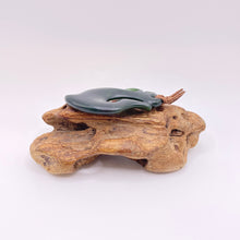 Load image into Gallery viewer, Kawakawa Manaia Pendant
