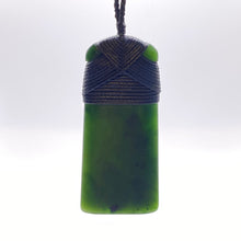 Load image into Gallery viewer, Dark Pounamu Cross-bound Toki Pendant