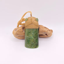 Load image into Gallery viewer, Putiputi Cross-Bound Toki Pendant