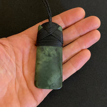Load image into Gallery viewer, Kokopu Cross-bound Toki Pendant
