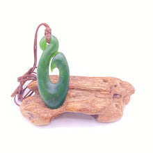 Load image into Gallery viewer, Kawakawa Hei Matau Pendant