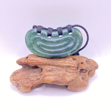 Load image into Gallery viewer, Tangiwai Breastplate