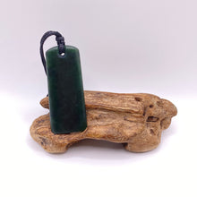 Load image into Gallery viewer, Rimu Toki Pendant