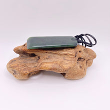 Load image into Gallery viewer, Rimu Toki Pendant