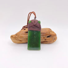 Load image into Gallery viewer, Kawakawa Cross-bound Toki Pendant