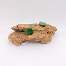 Load image into Gallery viewer, Kawakawa Porohita Disc Earrings