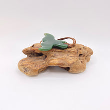 Load image into Gallery viewer, Putiputi Whale Tail Pendant