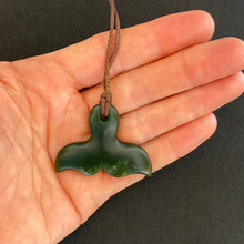 Load image into Gallery viewer, Putiputi Whale Tail Pendant
