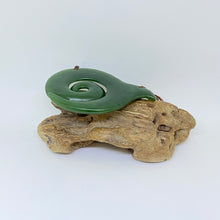 Load image into Gallery viewer, Horizontal Koru Pendant
