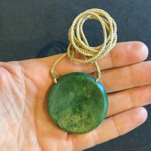Load image into Gallery viewer, Flower Jade Porohita / Disc Pendant