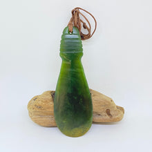 Load image into Gallery viewer, Large Putiputi  Mere Pendant
