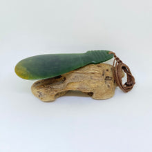 Load image into Gallery viewer, Large Putiputi  Mere Pendant