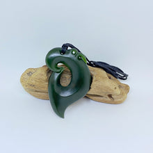 Load image into Gallery viewer, Manaia Pendant