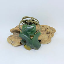 Load image into Gallery viewer, Marsden Flower Jade Manaia