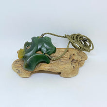 Load image into Gallery viewer, Marsden Flower Jade Manaia