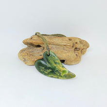 Load image into Gallery viewer, Marsden Flower Jade Heart