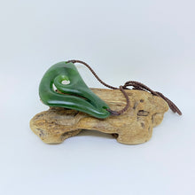 Load image into Gallery viewer, Breastplate Koru