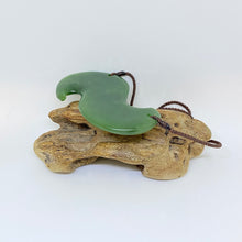 Load image into Gallery viewer, Wave Breastplate