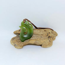 Load image into Gallery viewer, Small Martyr River Manaia