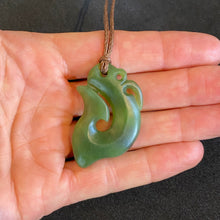 Load image into Gallery viewer, Small Martyr River Manaia