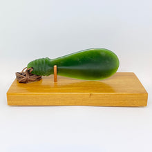 Load image into Gallery viewer, Mere Sculpture