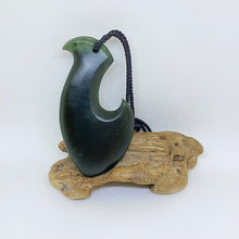 Load image into Gallery viewer, Large Dark Hei Matau Pendant